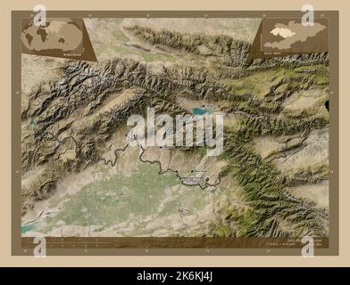 Jalal-Abad, province du Kirghizistan. Carte satellite basse résolution. Lieux et noms des principales villes de la région. Cartes d'emplacement auxiliaire d'angle Banque D'Images