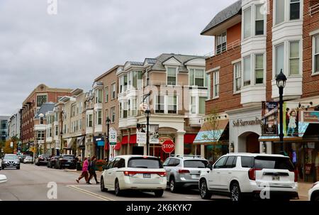 Bâtiments avec boutiques et restaurants à Crocker Park à Westlake, Ohio Banque D'Images