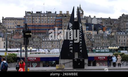 Gare de Waverly à Édimbourg - ÉDIMBOURG, ÉCOSSE - 04 OCTOBRE 2022 Banque D'Images