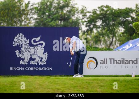 Bangkok, THAÏLANDE. 15th octobre 2022. PROM Meesawat de THAÏLANDE est au trou 1 pendant le tour 3rd de Singha Bangkok Open au club de golf de Bangkok à Pathum Thani, THAÏLANDE. Credit: Jason Butler/Alay Live News. Banque D'Images