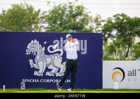 Bangkok, THAÏLANDE. 15th octobre 2022. Miguel Carballo, de L'ARGENTINE, a ouvert au trou 1 pendant la ronde de 3rd le Singha Bangkok Open au club de golf de Bangkok à Pathum Thani, THAÏLANDE. Credit: Jason Butler/Alay Live News. Banque D'Images