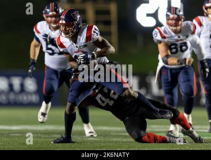 Canada. 14th octobre 2022. (Ottawa, Canada---14 octobre 2022) Kaion Julien-Grant (11) des Alouettes de Montréal dans un match de saison régulière de la Ligue canadienne de football (LCF) entre les Alouettes de Montréal aux RedBlacks d'Ottawa. Crédit : Sean Burges/Alay Live News Banque D'Images