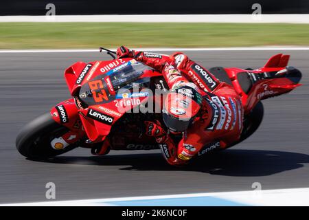 15 octobre 2022 : Francesco Bagnaia (63) de l'équipe Ducati Lenovo se qualifie troisième pour le Grand Prix australien des marques Animoca 2022 au circuit du Grand Prix de Phillip Island, Victoria, Australie. Sydney Low/Cal Sport Media Banque D'Images