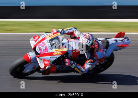 15 octobre 2022: ENEA Bastianini (ITA) sur le No.23 Ducati de Gresini Racing MotoGP à la journée de qualification pour le Grand Prix australien des marques Animoca 2022 au circuit du Grand Prix de Phillip Island, Victoria, Australie. Sydney Low/Cal Sport Media Banque D'Images