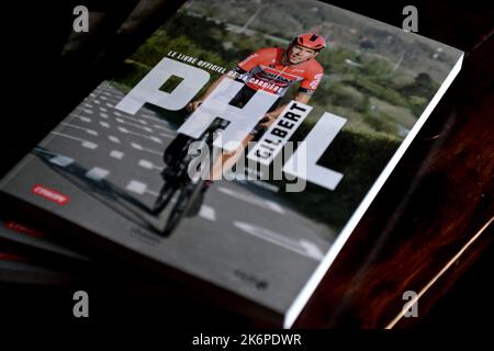 Valkenburg, pays-Bas. 15th octobre 2022. Illustration prise lors de la présentation d'un livre couvrant la carrière du cycliste belge Philippe Gilbert, en prévision de l'événement cycliste d'une journée appelé Phils Last Ride, un événement où le cycliste belge Philippe Gilbert fera sa dernière course cycliste, à Valkenburg, aux pays-Bas, le samedi 15 octobre 2022. Le critère durera une heure et aura lieu avec le début et la fin sur le Cauberg. PHOTO DE BELGA DAVID STOCKMAN crédit: Belga News Agency/Alay Live News Banque D'Images