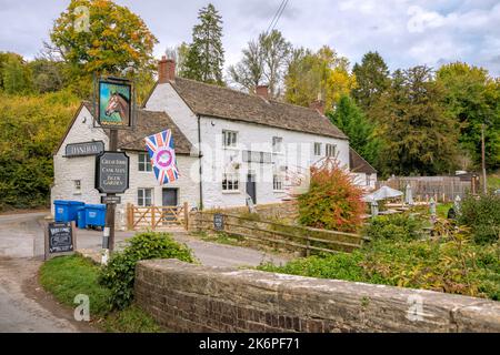 Daneway Inn maison publique dans le village de Sapperton, près de Cirencester, les Cotswolds, Angleterre, Royaume-Uni Banque D'Images