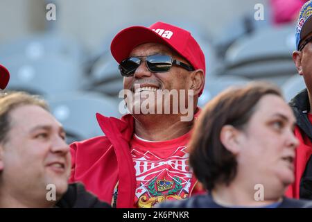 Les fans de Samoa arrivent pour le match pendant la coupe du monde de rugby 2021 match Angleterre contre Samoa à St. James's Park, Newcastle, Royaume-Uni, 15th octobre 2022 (photo de Mark Cosgrove/News Images) Banque D'Images