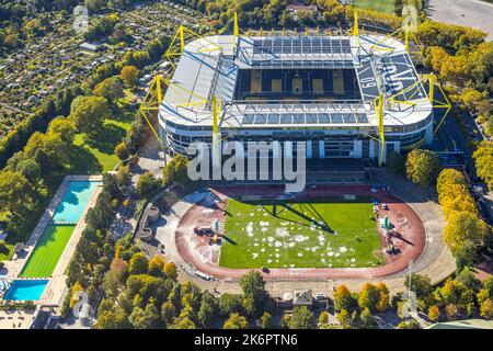 Vue aérienne, stade Rote Erde modernisation et rénovation, à côté du stade Bundesliga signal Iduna Park, BVB Borussia Dortmund, Westfalenhalle Banque D'Images