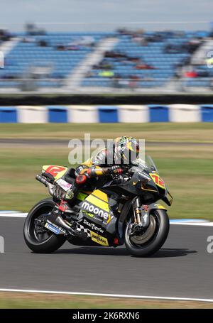 Phillip Island, Australie. , . # 12, APRILIA, Maverick VINALES, SPA, course d'Aprilia, CLASSE GP MOTO, lors du DORNA & FIM Championnat GP moto 2022 Round 18. Phillip Island Grand Prix de moto d'Australie le samedi 15. Octobre 2022. Image et copyright © Cheng JIN /ATP images (JIN Cheng/ATP/SPP) crédit: SPP Sport Press photo. /Alamy Live News Banque D'Images