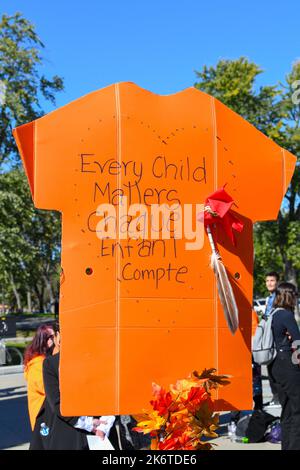 Orange shirt Day: ​ « la deuxième Journée nationale de vérité et de réconciliation du Canada » a été célébrée à 30 septembre 2022, à Montréal, au Canada Banque D'Images