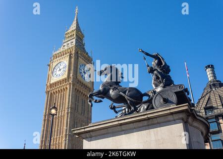 Big Ben tour de l'horloge et Statue de Boudicca Westminster Bridge, City of westminster, Greater London, Angleterre, Royaume-Uni Banque D'Images