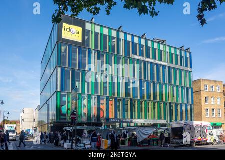 Bibliothèque publique Idea Store, Whitechapel Road, Whitechapel, London Borough of Tower Hamlets, Greater London, Angleterre, Royaume-Uni Banque D'Images