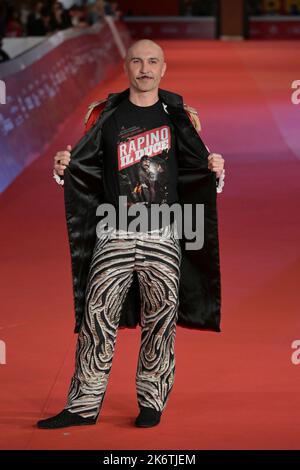 Rome, Italie. 15th octobre 2022. Maccio Capatonda assiste au tapis rouge du film 'Rapiniamo il duce' au Festival du film de Rome à l'Auditorium Parco della Musica. Crédit : SOPA Images Limited/Alamy Live News Banque D'Images