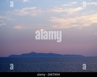 Éoliennes sur l'île grecque Banque D'Images