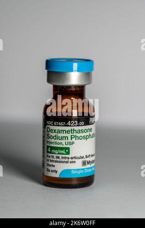 flacon d'injection de phosphate de sodium de dexaméthasone Banque D'Images