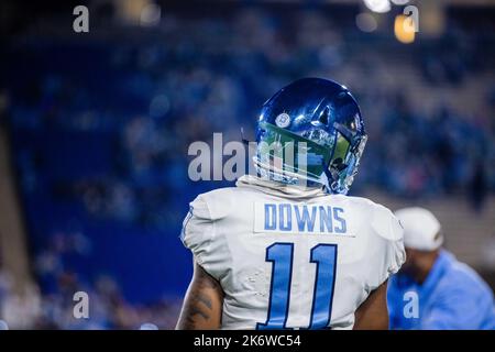 Durham, Caroline du Nord, États-Unis. 15th octobre 2022. Caroline du Nord, Josh Downs, grand receveur de Tar Heels (11) pendant les échauffements avant de prendre le Duke Blue Devils lors du match de football de la NCAA au Wallace Wade Stadium de Durham, en Caroline du Nord. (Scott Kinser/CSM). Crédit : csm/Alay Live News Banque D'Images