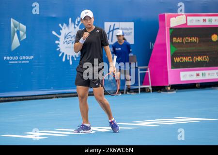 HUA HIN, THAÏLANDE - OCTOBRE 16 : Zhuoxuan Bai de Chine lors du match final contre Hong Yi Cody Wong de Hong Kong à l'INDUSTRIE CAL-COMP & CCAU 4,0 ITF TENNIS TOUR 2022 à la vraie Arena Hua Hin on 16 octobre 2022 à HUA HIN, THAÏLANDE (photo de Peter van der Klooster/Alamy Live News) Credit: peter Van der Klooster/Alamy Live News Banque D'Images