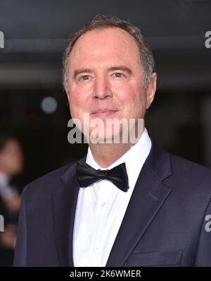 Le congressiste Adam Schiff arrive au deuxième Gala annuel du Musée de l'Académie qui a eu lieu au Musée du mouvement de l'Académie à Los Angeles, CA sur 15 octobre 2022. © OConnor / AFF-USA.com Banque D'Images