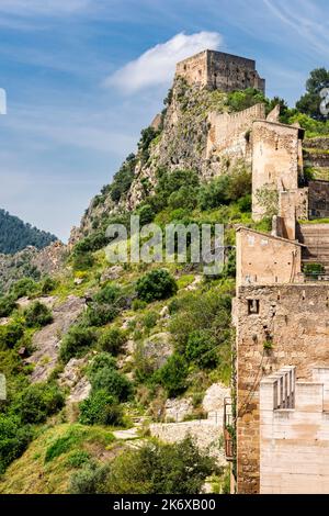 Château de Xativa à une heure de train de Valence en Espagne Banque D'Images