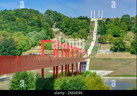 Paris, Cergy-Pontoise, Ax Major von Dani Karavan // Paris, Cergy-Pontoise, Ax Major by Dani Karavan Banque D'Images