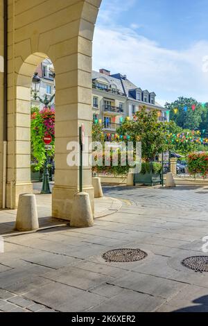 Le Plessis-Robinson, neue traditionelle Architektur // le Plessis-Robinson, Nouvelle architecture traditionnelle Banque D'Images