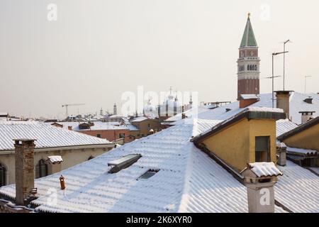 Venise avec neige en hiver Banque D'Images