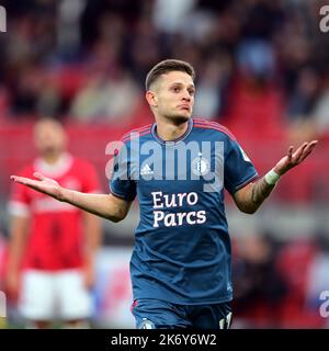 ALKMAAR - Sebastian Szymanski de Feyenoord célèbre le 1-2 lors du match hollandais entre AZ Alkmaar et Feyenoord au stade AFAS de 16 octobre 2022 à Alkmaar, aux pays-Bas. ANP OLAF KRAAK Banque D'Images