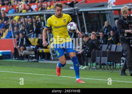 Broendby, Danemark. 16th octobre 2022. Andreas Maxso (5) de Broendby SI vu pendant le match Superliga de 3F entre Broendby IF et le FC Copenhague au stade Brondby. (Crédit photo : Gonzales photo/Alamy Live News Banque D'Images