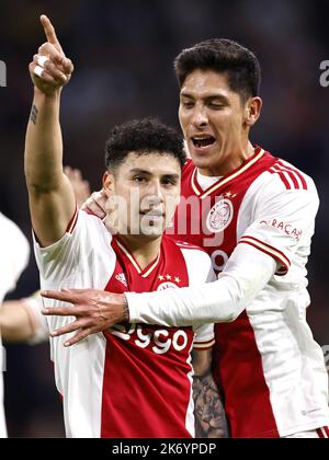 AMSTERDAM - (lr) Jorge Sanchez d'Ajax, Edson Alvarez ou Ajax célèbrent le 1-0 lors du match hollandais entre Ajax Amsterdam et Excelsior à l'arène Johan Cruijff sur 16 octobre 2022 à Amsterdam, pays-Bas. ANP MAURICE VAN STEEN Banque D'Images