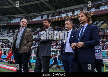 Turin, Italie. 15th octobre 2022. Andrea Agnelli Président du FC Juventus, Maurizio Arrivabene A.D. du FC Juventus, Federico Cherubini Directeur du FC Juventus et Pavel Nedved Vice-président du FC Juventus lors du match de football 2022/23 entre le FC Torino et le FC Juventus au stade Olimpico Grande Torino, à Turin. Score final | Torino 0 - 1 Juventus (photo de Fabrizio Carabelli/SOPA Images/Sipa USA) Credit: SIPA USA/Alay Live News Banque D'Images