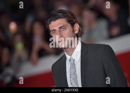 Rome, Italie. 15th octobre 2022. ROME, ITALIE - OCTOBRE 15 : Pietro Castellitto assiste au tapis rouge de 'Rapiniamo il Duce' lors du Festival du film de Rome 17th à l'Auditorium Parco Della Musica on 15 octobre 2022 à Rome, Italie. Credit: dpa/Alay Live News Banque D'Images