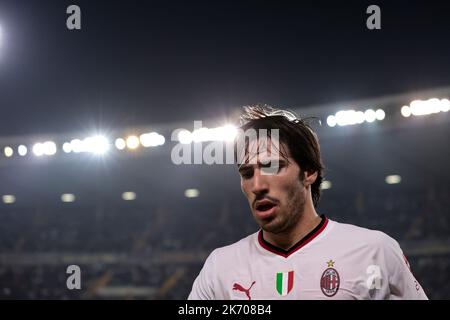Vérone, Italie. 16th octobre 2022. Sandro Tonali de l'AC Milan pendant la série Un match au Stadio Marcantonio Bentegodi, Vérone. Crédit photo à lire: Jonathan Moscrop/Sportimage crédit: Sportimage/Alay Live News Banque D'Images