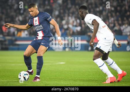 Paris, France, France. 16th octobre 2022. Kylian MBAPPE du PSG lors du match de la Ligue 1 entre Paris Saint-Germain (PSG) et l'Olympique de Marseille (OM) au stade du Parc des Princes sur 16 octobre 2022 à Paris, France. (Credit image: © Matthieu Mirville/ZUMA Press Wire) Credit: ZUMA Press, Inc./Alamy Live News Banque D'Images
