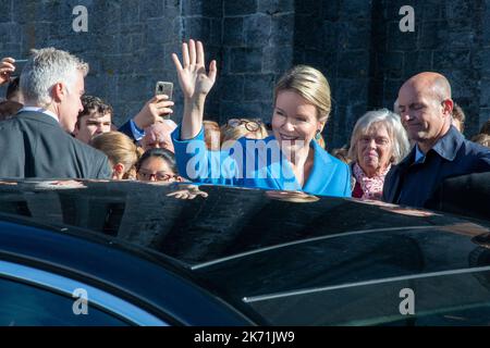 La reine Mathilde de Belgique photographiée après une messe papale à l'abbaye de la Maredous à l'occasion du 150th anniversaire de l'abbaye, à Denee, le dimanche 16 octobre 2022. BELGA PHOTO NICOLAS MATERLINCK Banque D'Images