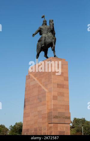 Monument à Manas, le héros national du Kirghizistan. Banque D'Images