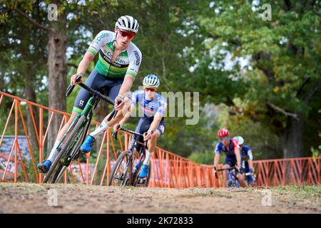 Joran Wyseure Belge photographié en action lors de la deuxième étape (2/14) de la coupe du monde UCI Cyclocross compétition à Fayetteville, Arkansas, États-Unis, dimanche 16 octobre 2022. BELGA PHOTO BILL SCHIEKEN Banque D'Images