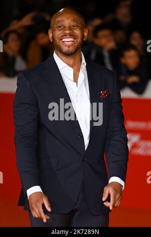 Eric Kole assiste au tapis rouge de 'Django - la série' lors du Festival du film de Rome 17th à l'Auditorium Parco Della Musica sur 16 octobre 2022 in Banque D'Images