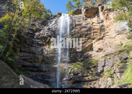 Toccoa Falls, sur le campus de Toccoa Falls College, à Toccoa, en Géorgie, est l'une des plus hautes chutes d'eau freefalling à l'est du Mississippi. (ÉTATS-UNIS) Banque D'Images