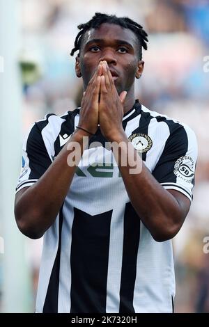 Destiny Udogie d'Udinese réagit pendant le championnat italien Serie Un match de football entre SS Lazio et Udinese Calcio sur 16 octobre 2022 au Stadio Olimpico à Rome, Italie - photo Federico Proietti / DPPI Banque D'Images