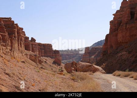 Kyzylsai (alias Vallée des Châteaux), Parc national de Charyn Canyon, montagnes Tien Shan, région d'Almaty, Kazakhstan, Asie centrale Banque D'Images