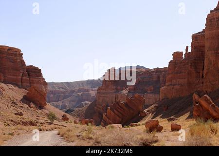 Kyzylsai (alias Vallée des Châteaux), Parc national de Charyn Canyon, montagnes Tien Shan, région d'Almaty, Kazakhstan, Asie centrale Banque D'Images