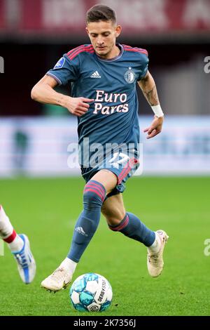 Alkmaar - Sebastian Szymanski de Feyenoord lors du match entre AZ Alkmaar et Feyenoord à l'AFAS Stadion le 16 octobre 2022 à Alkmaar, pays-Bas. (Box to Box Pictures/Tom Bode) Banque D'Images