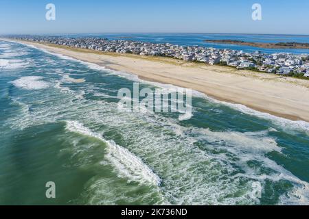 Vue aérienne de Ship Bottom long Beach Island New Jersey avec vagues Banque D'Images