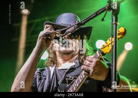 Milan, Italie. 15th octobre 2022. Gianluca Grignani pendant Gianluca Grignani, concert de musique de la chanteuse italienne à Milan, Italie, 15 octobre 2022 crédit: Agence de photo indépendante/Alamy Live News Banque D'Images