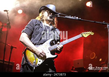 Milan, Italie. 15th octobre 2022. Gianluca Grignani pendant Gianluca Grignani, concert de musique de la chanteuse italienne à Milan, Italie, 15 octobre 2022 crédit: Agence de photo indépendante/Alamy Live News Banque D'Images