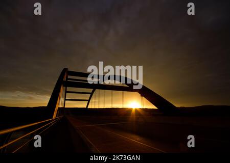 The Percy V. Pennybacker Jr Pont à Austin, Texas en traversant le lac Austin pendant le coucher du soleil Banque D'Images