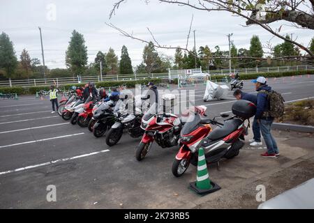 Circuit de Suzuka, préfecture de Mie, Japon. 9th octobre 2022. Parking moto pendant le Grand Prix japonais Honda de Formule 1. Le Japon a récemment rouvert ses portes au tourisme après plus de deux ans d'interdiction de voyager en raison de la pandémie COVID-19. (Image de crédit : © Taidgh Barron/ZUMA Press Wire) Banque D'Images