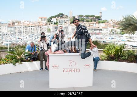 Jr participe au photocall 'visages, lieux (visites, villages)' lors du Festival annuel du film de Cannes 70th au Palais des Festivals Banque D'Images