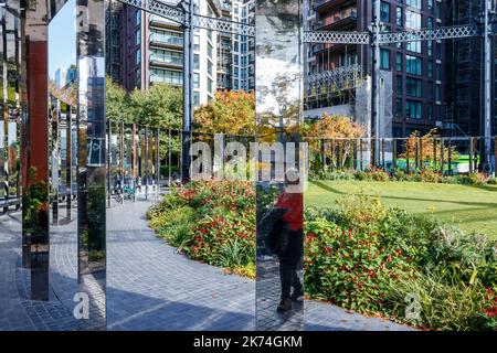 Gasholder Park, un espace public vert dans un gassoir victorien à King's Cross, Londres, Royaume-Uni Banque D'Images