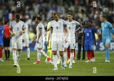 Tromperie Angleterre - 13.06.2017 - France / Angleterre - Match amical, au stade de France à Saint-Denis. Match de football amical entre la France et l'Angleterre au Stade de France à Saint Denis, au nord de Paris, France, mardi, 13 juin pendant l'International amical entre la France et l'Angleterre au Stade de France, Paris Banque D'Images